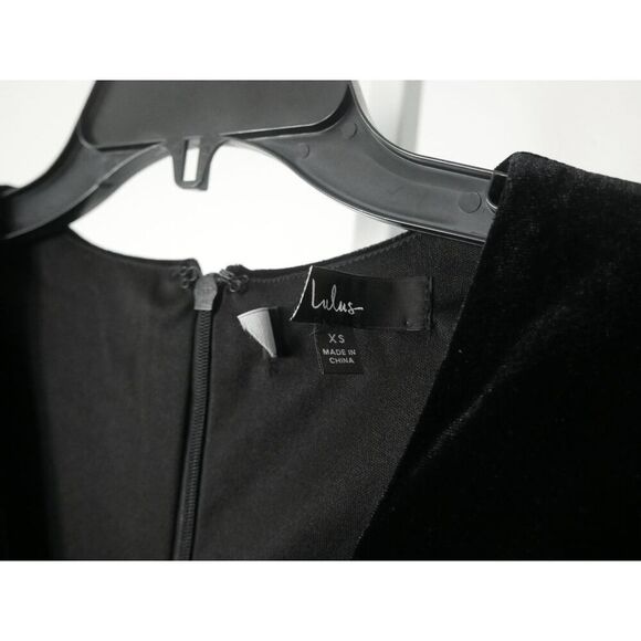 Lulus Black Velvet Trumpet Maxi Dress | XS | V-Neck | Flutter Sleeve | Slit Gown - Picture 6 of 11